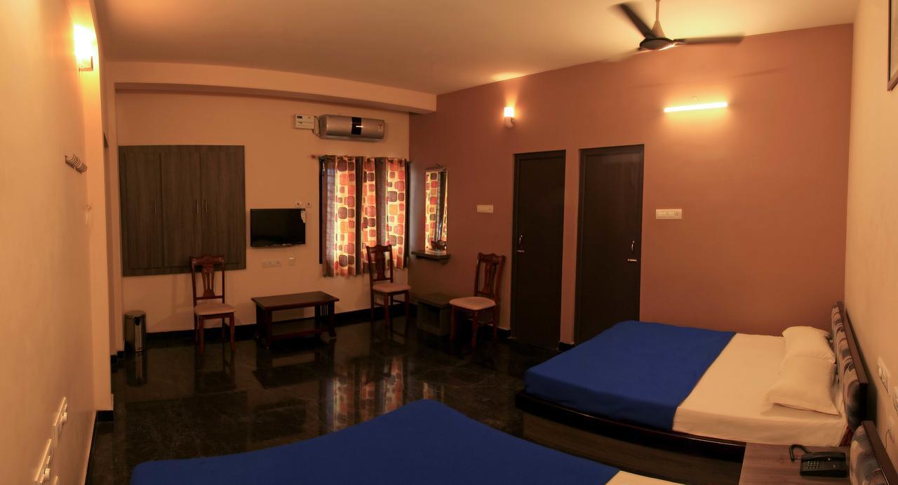 Hotel Sri Hayagriva Tiruchirappalli Ruang foto