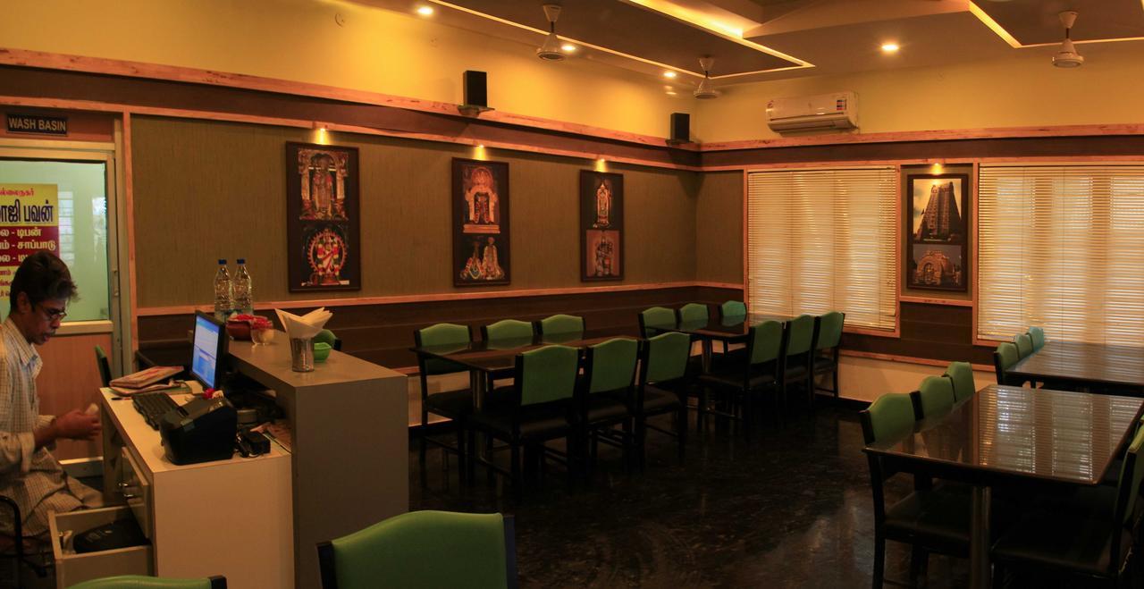 Hotel Sri Hayagriva Tiruchirappalli Bagian luar foto